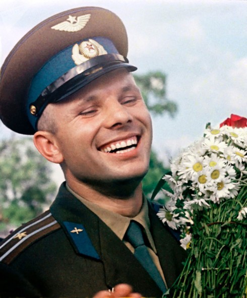 Ảnh tư liệu về nhà du hành Gagarin – người đầu tiên bay vào vũ trụ - Ảnh 7.