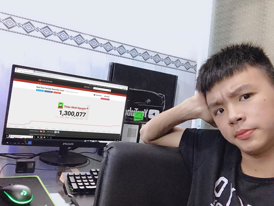 Thiệu Nhất Nguyên: Nam sinh lớp 12 ở miệt vườn miền Tây đổi đời nhờ có kênh Youtuber 1,6 triệu subscribes - Ảnh 10. Thiệu Nhất Nguyên: Nam sinh lớp 12 ở miệt vườn miền Tây đổi đời nhờ có kênh Youtuber 1,6 triệu subscribes - Ảnh 10.