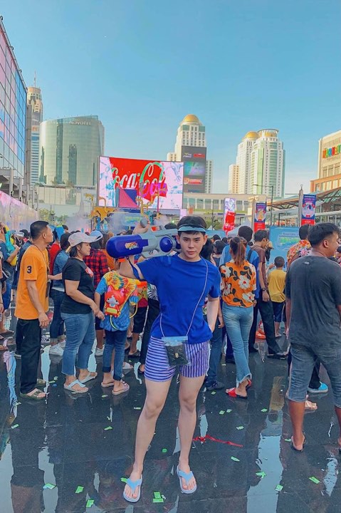 Đã mắt với loạt khoảnh khắc nóng bỏng của giới trẻ Việt tại lễ hội Songkran 2019 - Ảnh 8.