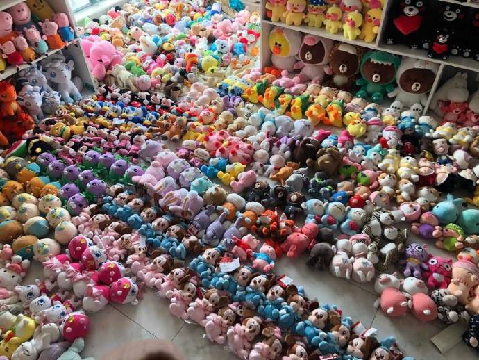 Thanh niên gắp cả thế giới thú bông về cho bạn gái: Anh chơi lớn quá rồi ai mà chơi lại? - Ảnh 3. Thanh niên gắp cả thế giới thú bông về cho bạn gái: Anh chơi lớn quá rồi ai mà chơi lại? - Ảnh 3.