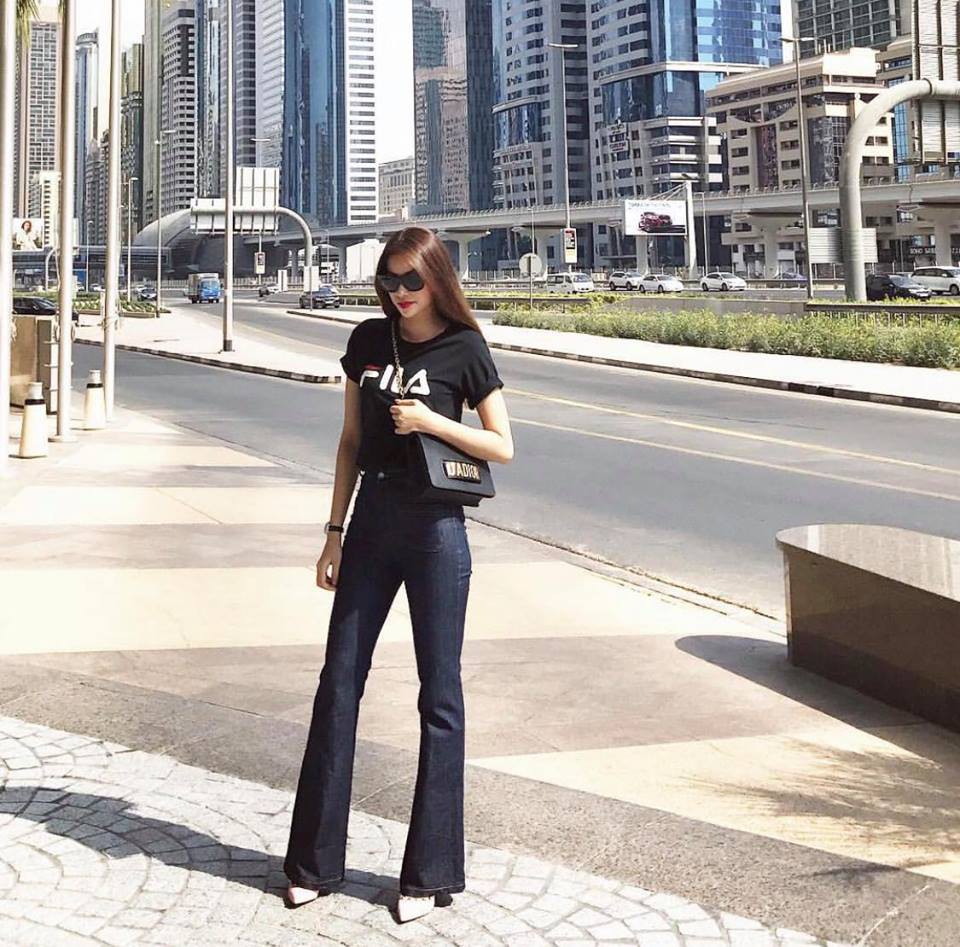 Sao Vbiz người du lịch nghỉ dưỡng, người dành cả kỳ nghỉ lễ để ở bên một nửa yêu thương - Ảnh 1. Sao Vbiz người du lịch nghỉ dưỡng, người dành cả kỳ nghỉ lễ để ở bên một nửa yêu thương - Ảnh 1.