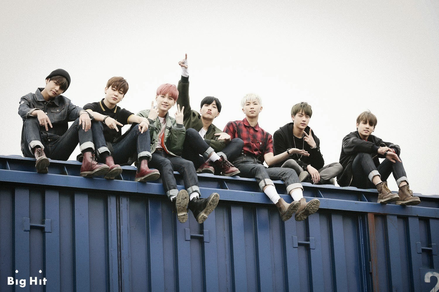 Bị chê “mất chất” sau 6 năm hoạt động, BTS đã đáp trả như thế nào qua sản phẩm âm nhạc của mình? - Ảnh 2. Bị chê “mất chất” sau 6 năm hoạt động, BTS đã đáp trả như thế nào qua sản phẩm âm nhạc của mình? - Ảnh 2.