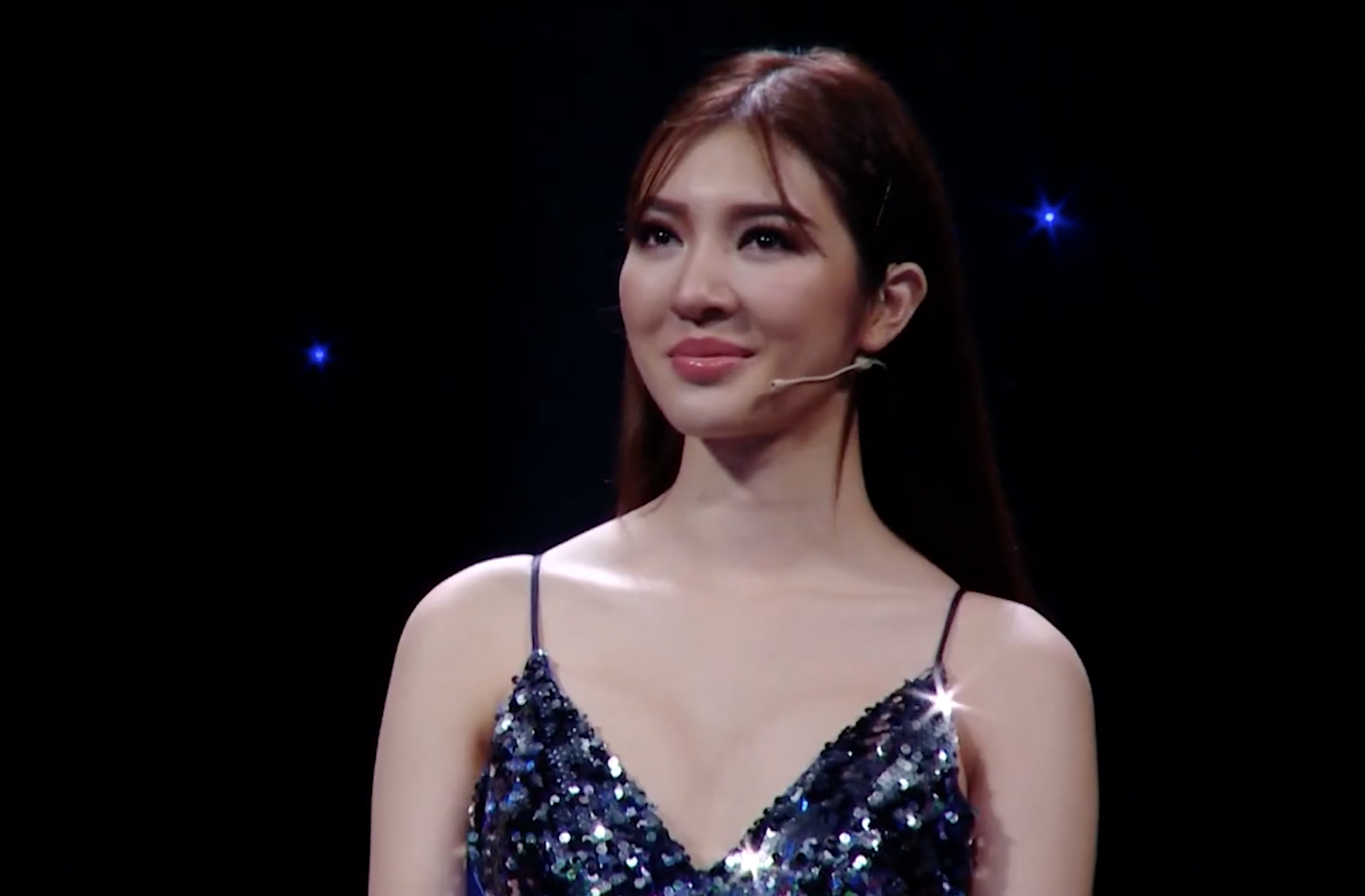 Hoa hậu Việt Nam toàn thế giới bất ngờ chia sẻ trên show hẹn hò: Em thích kim cương! - Ảnh 6. Hoa hậu Việt Nam toàn thế giới bất ngờ chia sẻ trên show hẹn hò: Em thích kim cương! - Ảnh 6.