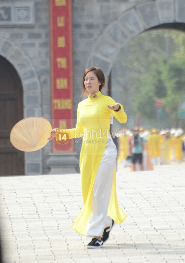 Running Man: Song Ji Hyo có bị lép vế trước Minh Hằng, Nam Thư, Lan Ngọc khi diện áo dài? - Ảnh 7.