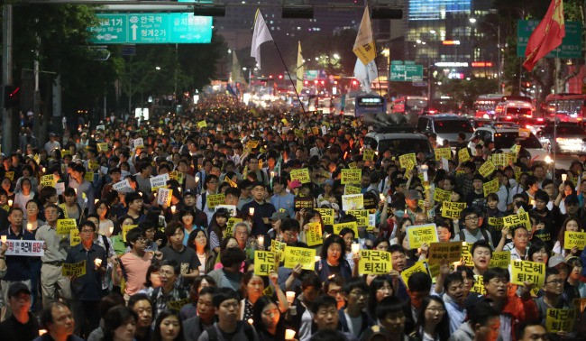 5 năm sau thảm họa chìm phà Sewol, điện ảnh Hàn lên tiếng: Đã đến lúc cần đối diện với nỗi đau! - Ảnh 2.