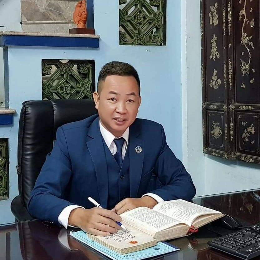 Nghi phạm hiếp dâm khiến nữ sinh lớp 12 uất ức nhảy cầu tự tử đối diện mức án tù chung thân - Ảnh 2. Nghi phạm hiếp dâm khiến nữ sinh lớp 12 uất ức nhảy cầu tự tử đối diện mức án tù chung thân - Ảnh 2.