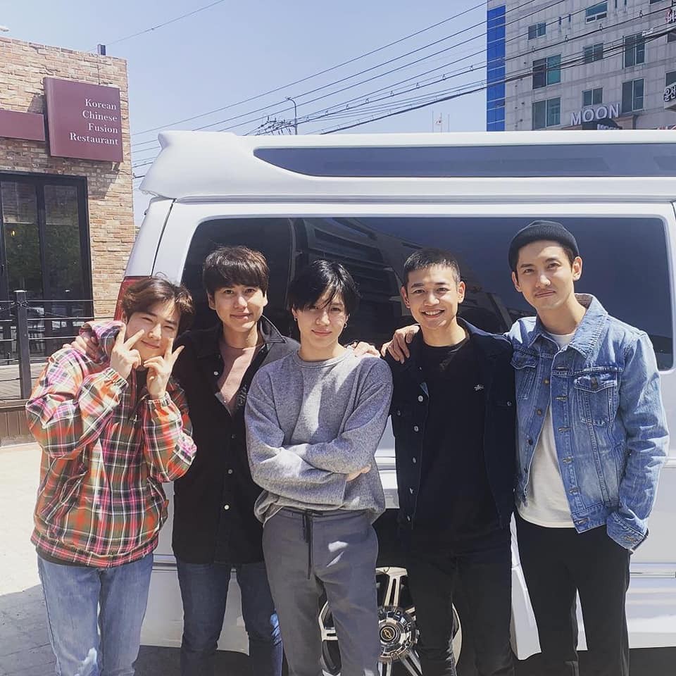 Nhìn đồng đội tiễn thành viên girlgroup nhà SM nhập ngũ, fan lại nhớ đến màn trình diễn thần thánh năm nào - Ảnh 4. Nhìn đồng đội tiễn thành viên girlgroup nhà SM nhập ngũ, fan lại nhớ đến màn trình diễn thần thánh năm nào - Ảnh 4.