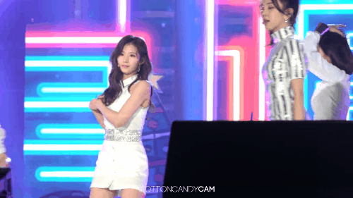 Xử lí tình huống cực đỉnh như 4 nữ idol này, thần tượng của bạn đã làm được chưa? - Ảnh 2.