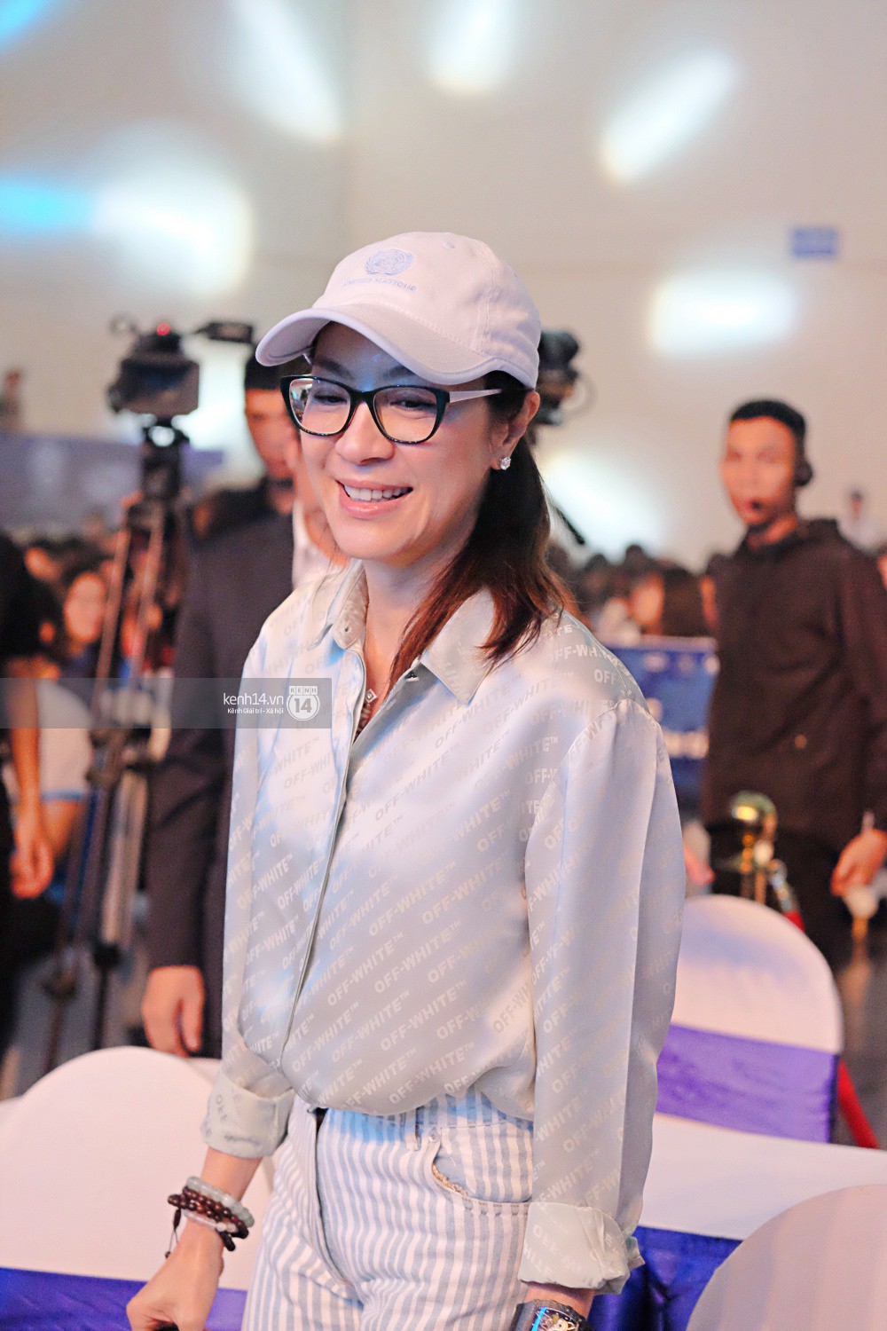 Nữ minh tinh Crazy Rich Asians Dương Tử Quỳnh xuất hiện rạng rỡ bên chồng, Min và Erik cực nhiệt tại sự kiện ở Hà Nội - Ảnh 4. Nữ minh tinh Crazy Rich Asians Dương Tử Quỳnh xuất hiện rạng rỡ bên chồng, Min và Erik cực nhiệt tại sự kiện ở Hà Nội - Ảnh 4.