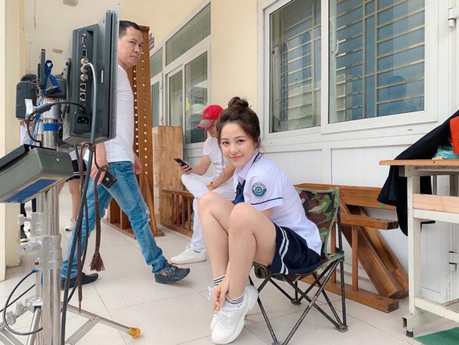 Hot girl Trâm Anh bất ngờ bị hủy vai trong phim sitcom Siêu Quậy dù đoàn phim lỗ cả trăm triệu đồng - Ảnh 2.