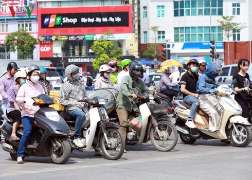 Năm 2019, nóng hơn trung bình gần 1 độ C, xuất hiện 10 - 12 cơn bão - Ảnh 2.