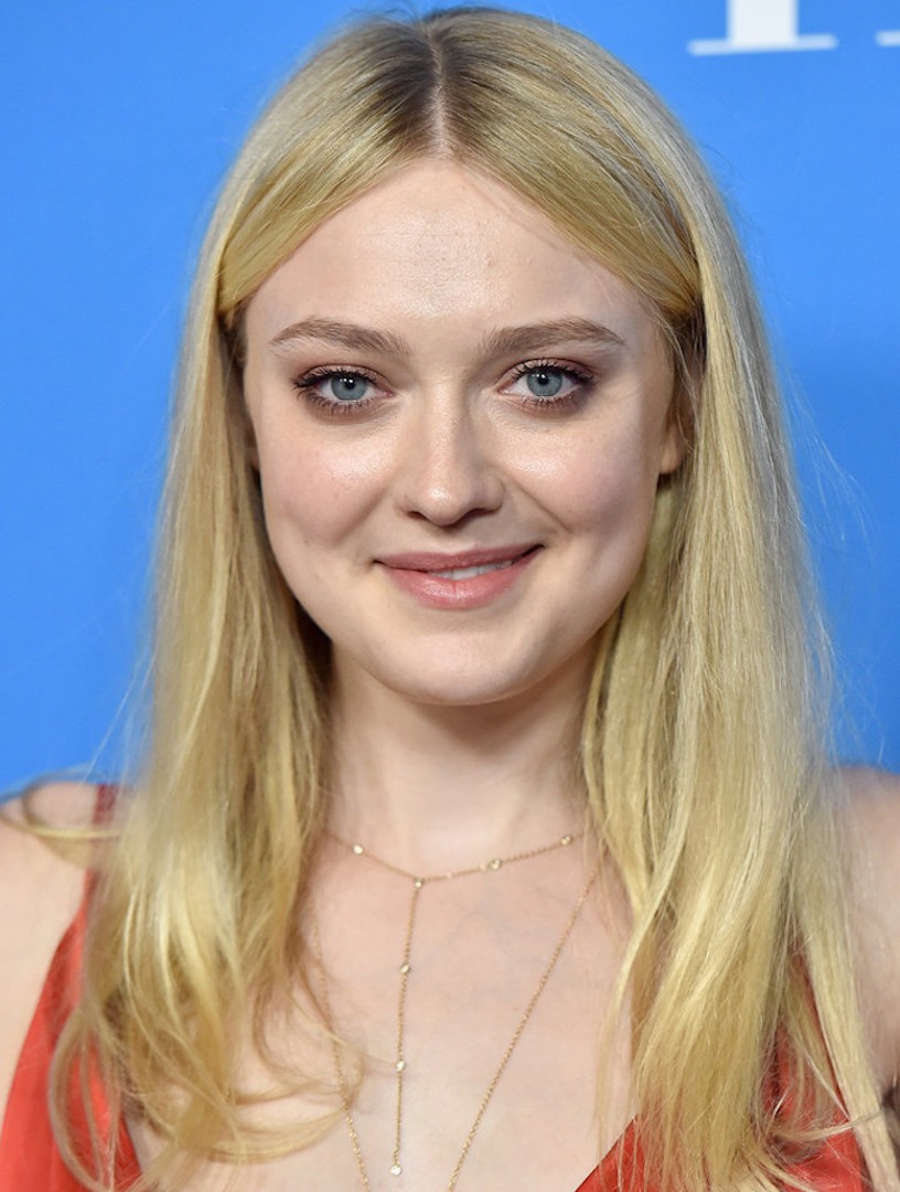 dakotafanning-1555497718768688836239.jpg