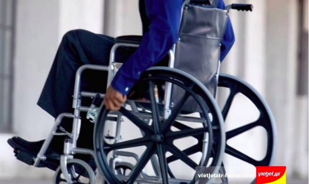Vietjet Air lên tiếng về vụ việc không cung cấp dịch vụ hỗ trợ xe lăn cho hành khách khuyết tật - Ảnh 2.