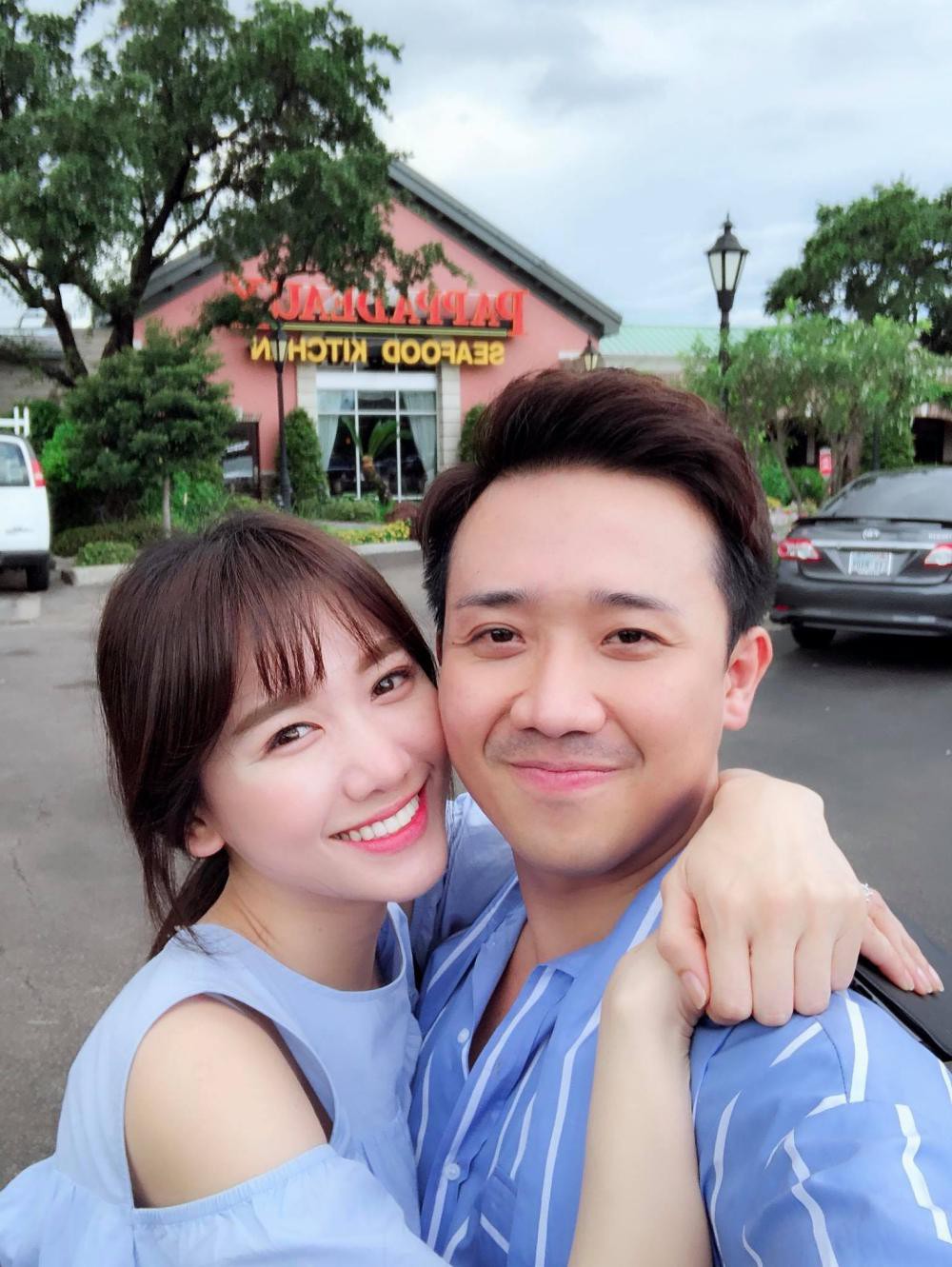 Muôn kiểu tỏ tình của sao Vbiz: Người cướp sóng truyền hình, người lên tận đỉnh núi nói lời trăm năm - Ảnh 8. Muôn kiểu tỏ tình của sao Vbiz: Người cướp sóng truyền hình, người lên tận đỉnh núi nói lời trăm năm - Ảnh 8.