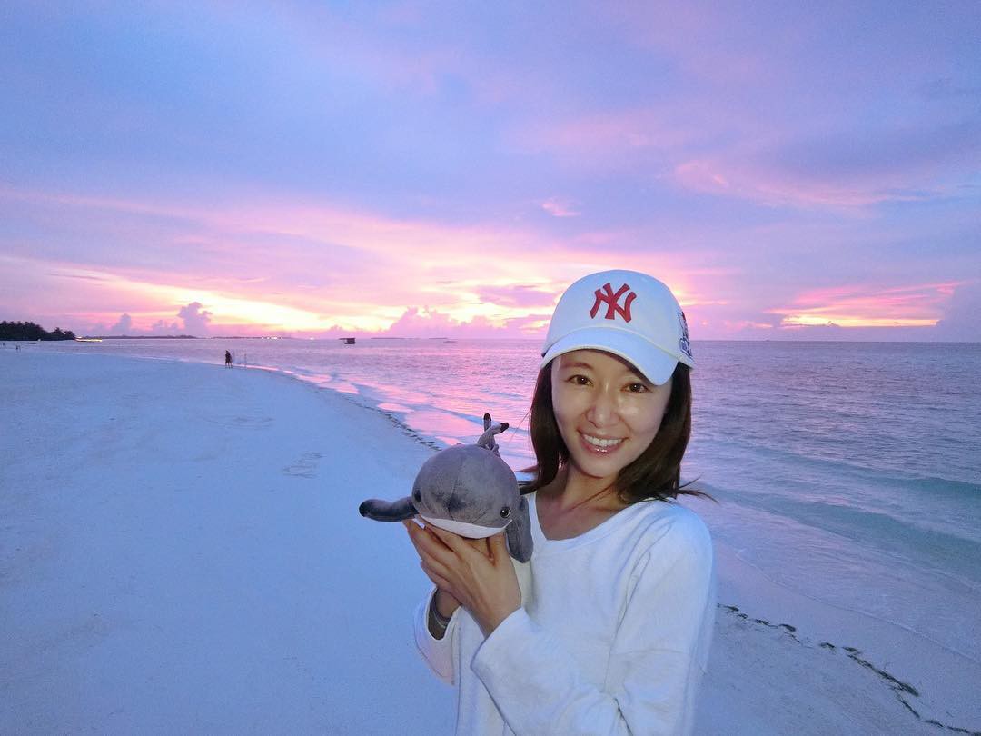 Lâm Tâm Như khoe ảnh du lịch Maldives không có ông xã Hoắc Kiến Hoa nhưng lại mang theo nhân vật đặc biệt này - Ảnh 5.