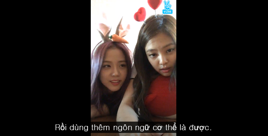 Jisoo (BLACKPINK) có thật sự kém tiếng Anh đến mức phải ngồi bất động khi đi giao lưu tại Mỹ? - Ảnh 7.