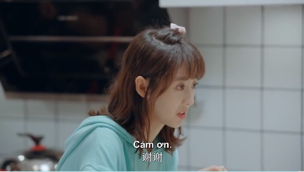 Từ ngày biết yêu Cố Vị Dịch phá cách hơn hẳn, đã lắm mồm lại còn ngáo ngơ trong Gửi Thời Thanh Xuân Ấm Áp - Ảnh 4. Từ ngày biết yêu Cố Vị Dịch phá cách hơn hẳn, đã lắm mồm lại còn ngáo ngơ trong Gửi Thời Thanh Xuân Ấm Áp - Ảnh 4.