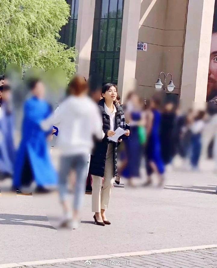Lê Tư khiến chồng say đắm cung phụng, Trần Hảo lu mờ học trò kém gần 2 giáp, tất cả là nhờ nhan sắc hack tuổi khó tin - Ảnh 9. Lê Tư khiến chồng say đắm cung phụng, Trần Hảo lu mờ học trò kém gần 2 giáp, tất cả là nhờ nhan sắc hack tuổi khó tin - Ảnh 9.