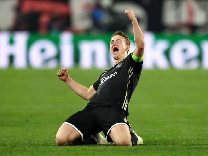 Bên trong lò đào tạo trẻ của Ajax, nhà máy sản xuất siêu sao được vận hành bởi lý tưởng của Johan Cruyff - Ảnh 2. Bên trong lò đào tạo trẻ của Ajax, nhà máy sản xuất siêu sao được vận hành bởi lý tưởng của Johan Cruyff - Ảnh 2.