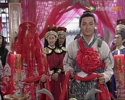 Trương Vô Kỵ gây tranh cãi vì dám... cười trong lễ cưới với Chu Chỉ Nhược - Ảnh 13.