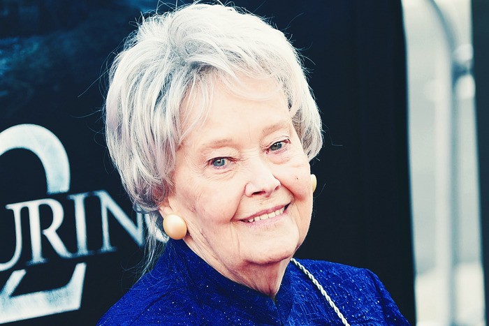 Nhà ngoại cảm The Conjuring vừa qua đời: Nhìn thấy hồn ma năm 12 tuổi, “săn ma theo bản năng và những câu chuyện ma quỷ gây tranh cãi - Ảnh 2. Nhà ngoại cảm The Conjuring vừa qua đời: Nhìn thấy hồn ma năm 12 tuổi, “săn ma theo bản năng và những câu chuyện ma quỷ gây tranh cãi - Ảnh 2.