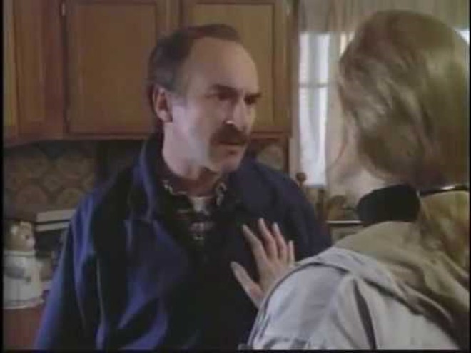 4 vụ án tâm linh rùng rợn có thật của bà đồng Lorraine Warren từng được mang lên màn ảnh - Ảnh 1.