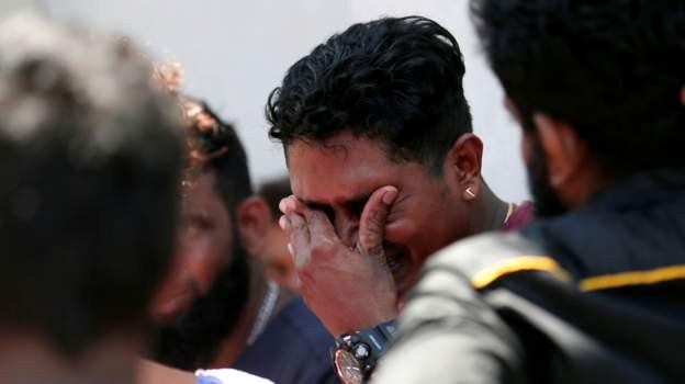Đột kích bắt giữ 7 nghi phạm đầu tiên trong các vụ đánh bom khiến ít nhất 207 người chết ở Sri Lanka - Ảnh 3.