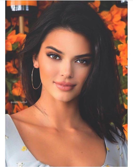 Kendall Jenner - chân dài nổi tiếng nhà Kim “siêu vòng 3” : Người “đánh cắp” trái tim cháu trai độc tôn của cố Tổng thống Mỹ - Ảnh 10.