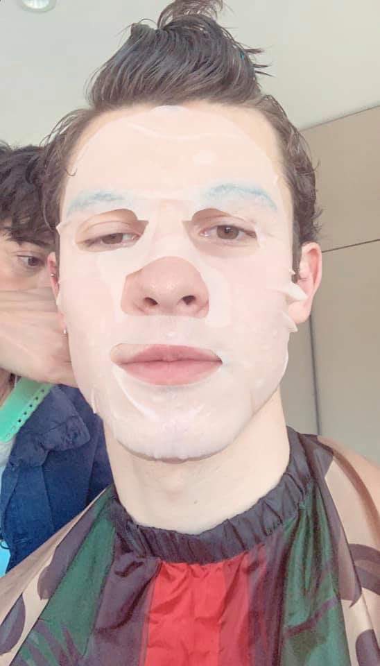Chàng trai vàng trong làng giấu nghề - Shawn Mendes: đắp mặt nạ liên tục mà kêu không dưỡng gì, xui fan cứ yêu đời là da đẹp - Ảnh 7.