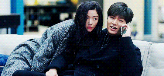 Xem gấp 8 phim thời đỉnh cao nhan sắc của Lee Min Ho - Ji Chang Wook để quên đi cái cằm nọng ngày xuất ngũ của các anh! - Ảnh 11.