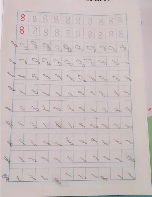 B&eacute; tiểu học v&agrave; m&agrave;n tập viết với IQ v&ocirc; cực khiến ai cũng phải thốt l&ecirc;n: Bọn lười đ&uacute;ng l&agrave; bọn th&ocirc;ng minh nhất đời! - Ảnh 5.