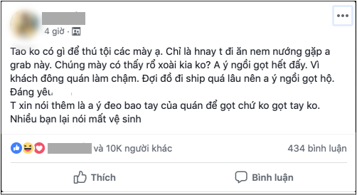 Đi ship đồ ăn lại tranh thủ giúp chủ quán gọt cả rổ xoài, anh Grab đốn tim nhiều cư dân mạng vì quá dễ thương - Ảnh 1.