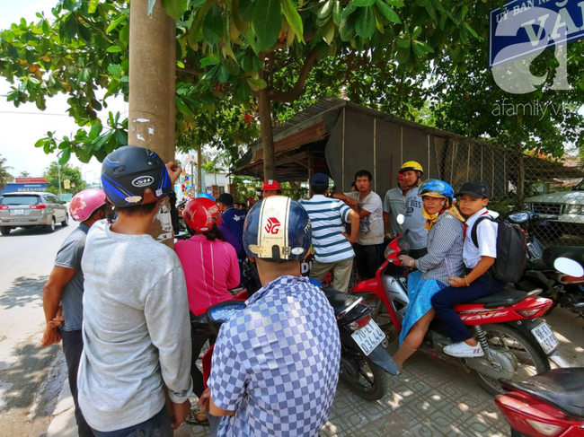 Hàng xóm bàng hoàng khi cả 3 bà cháu bị sát hại: “Bé gái lâu lâu mới qua ngoại ngủ một lần mà giờ chết cả rồi” - Ảnh 13.