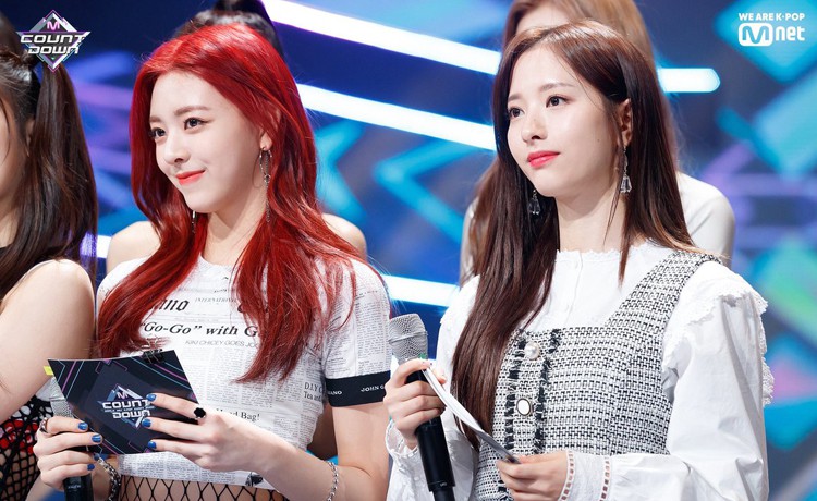 ITZY khoe mặt mộc trong show thực tế: Bản sao những nhan sắc nổi bật của Kbiz! - Ảnh 19. ITZY khoe mặt mộc trong show thực tế: Bản sao những nhan sắc nổi bật của Kbiz! - Ảnh 19.