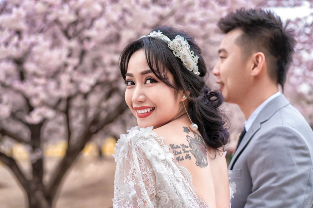 Trọn vẹn bộ ảnh cưới kỷ niệm 11 năm kết hôn đầy ngọt ngào của vợ chồng Ốc Thanh Vân - Ảnh 3.