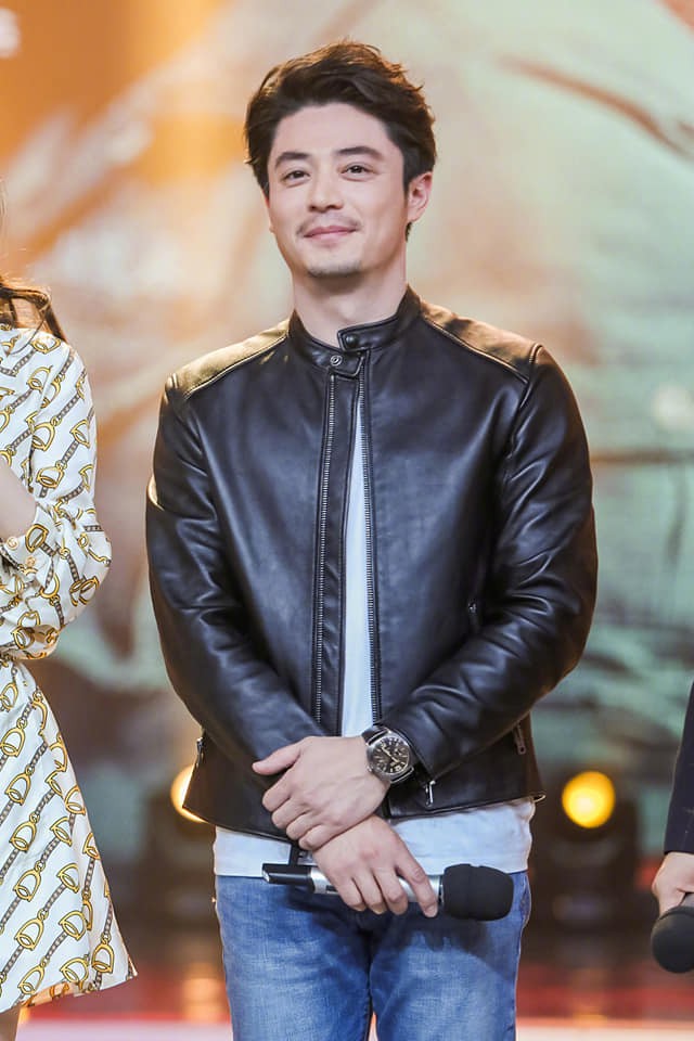 Sau tin đồn c&oacute; thai với Hoắc Kiến Hoa, Dương Mịch lần đầu xuất hiện rạng rỡ b&ecirc;n người t&igrave;nh - Ảnh 3.