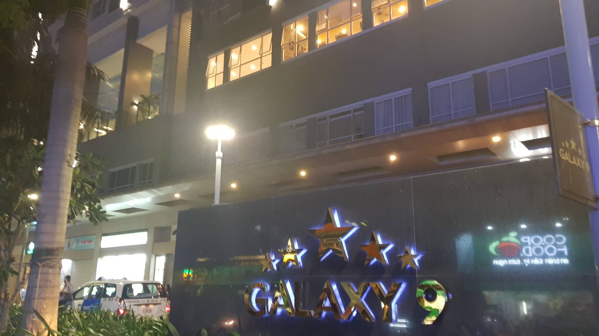 Vụ người đàn ông dâm ô bé gái trong thang máy ở Sài Gòn: Công an Đà Nẵng chưa nhận được đề nghị phối hợp - Ảnh 2. Vụ người đàn ông dâm ô bé gái trong thang máy ở Sài Gòn: Công an Đà Nẵng chưa nhận được đề nghị phối hợp - Ảnh 2.