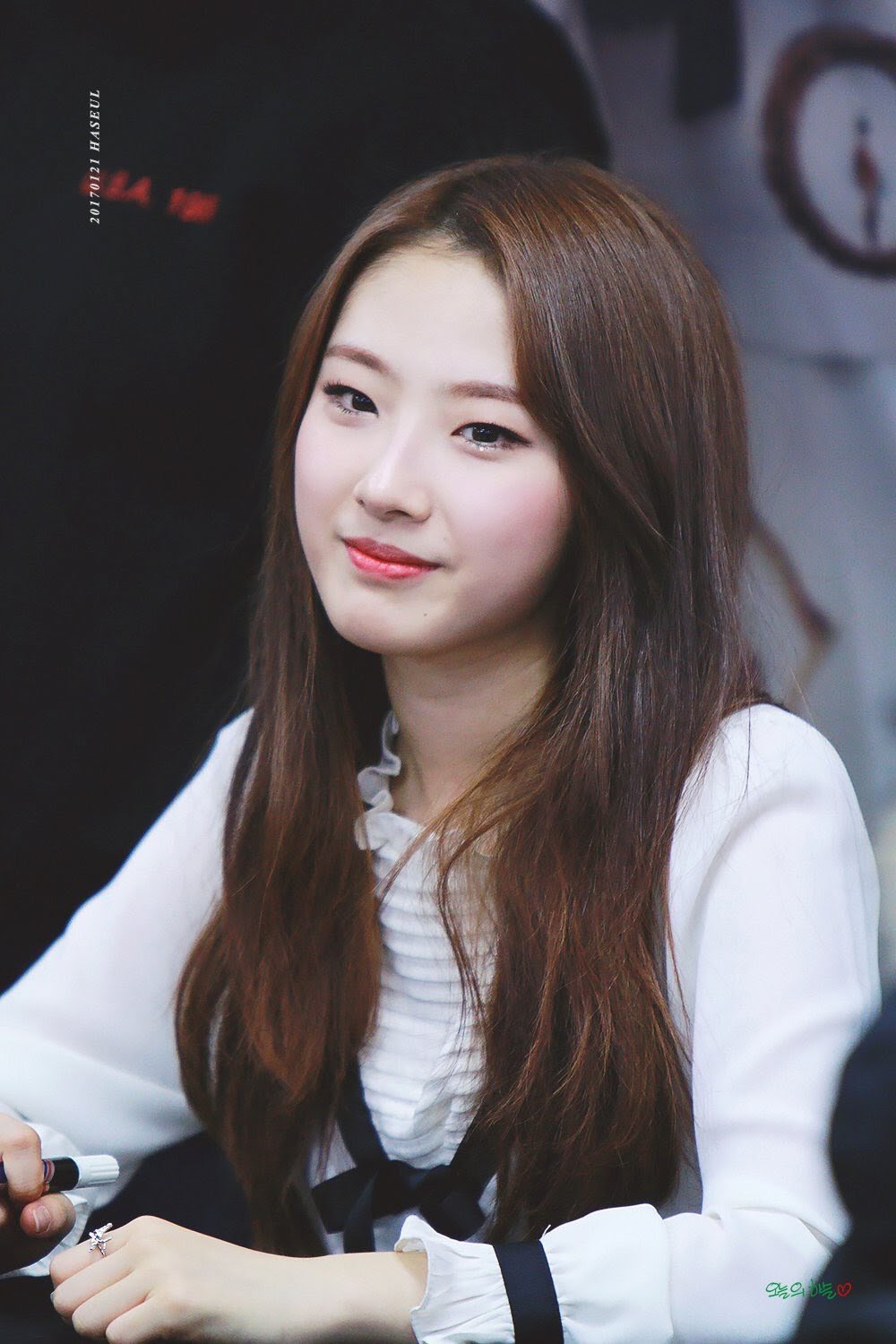 12 cặp idol Kpop trùng ngày tháng năm sinh: Có 2 đôi gây bão vì ngoại hình, riêng cặp số 3 thần thánh đến khó tin - Ảnh 15. 12 cặp idol Kpop trùng ngày tháng năm sinh: Có 2 đôi gây bão vì ngoại hình, riêng cặp số 3 thần thánh đến khó tin - Ảnh 15.