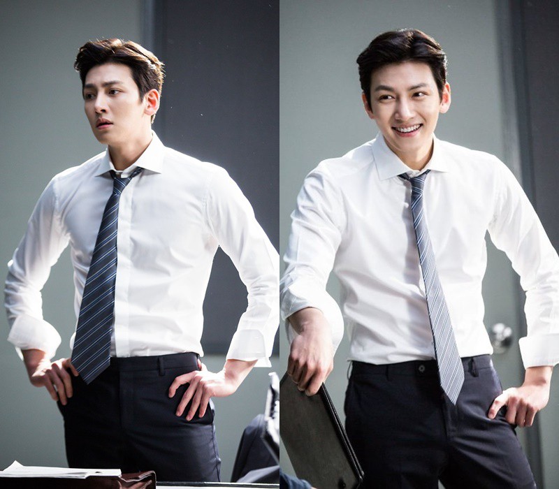 Ngạc nhiên chưa, Ji Chang Wook hóa Captain America “đóng băng” trong 20 năm” để thực hiện ước mơ lái siêu xe màu đỏ - Ảnh 2. Ngạc nhiên chưa, Ji Chang Wook hóa Captain America “đóng băng” trong 20 năm” để thực hiện ước mơ lái siêu xe màu đỏ - Ảnh 2.