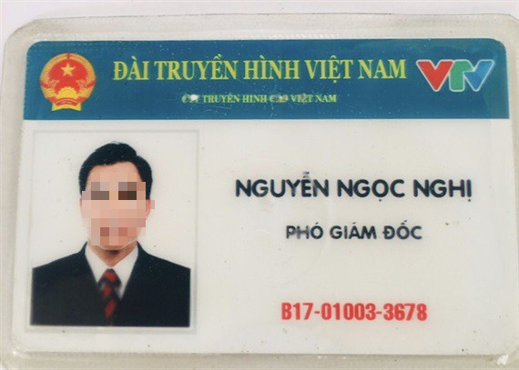 Phạt 5 triệu, tước bằng 2 tháng tài xế ô tô xưng Phó giám đốc VTVCab - Ảnh 1.