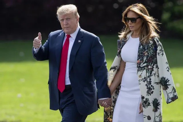 Tổng thống Mỹ Donald Trump d&agrave;nh sự cảm k&iacute;ch ch&acirc;n th&agrave;nh cho cựu Nhật ho&agrave;ng Akihito v&agrave; trở th&agrave;nh ch&iacute;nh kh&aacute;ch đầu ti&ecirc;n diện kiến T&acirc;n Nhật ho&agrave;ng Naruhito - Ảnh 1.