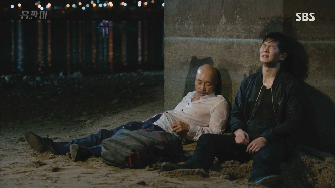 6 phim H&agrave;n gi&uacute;p bạn hiểu thế n&agrave;o l&agrave; d&acirc;n anh chị gốc: Số 4 c&ograve;n biết lợi dụng thế giới ngầm để l&agrave;m thầy c&atilde;i - Ảnh 6.