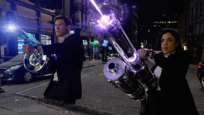 Bản tin dự b&aacute;o ph&ograve;ng v&eacute;: 6 bom tấn chưa cần xem đ&atilde; thấy xịt - Ảnh 5.