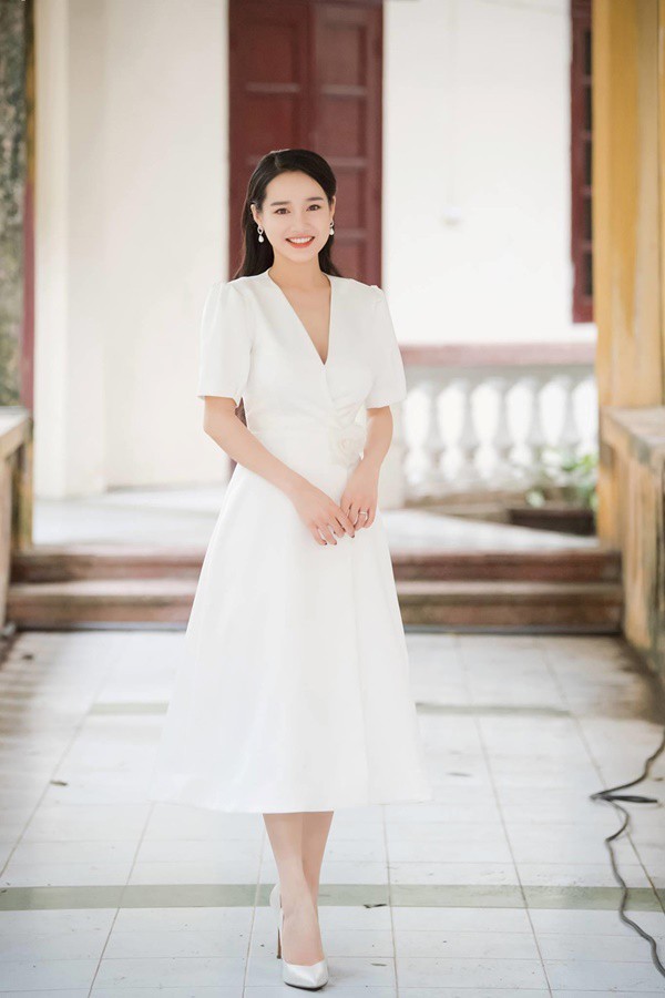 Không còn makeup lỗi, Nhã Phương xinh đẹp 