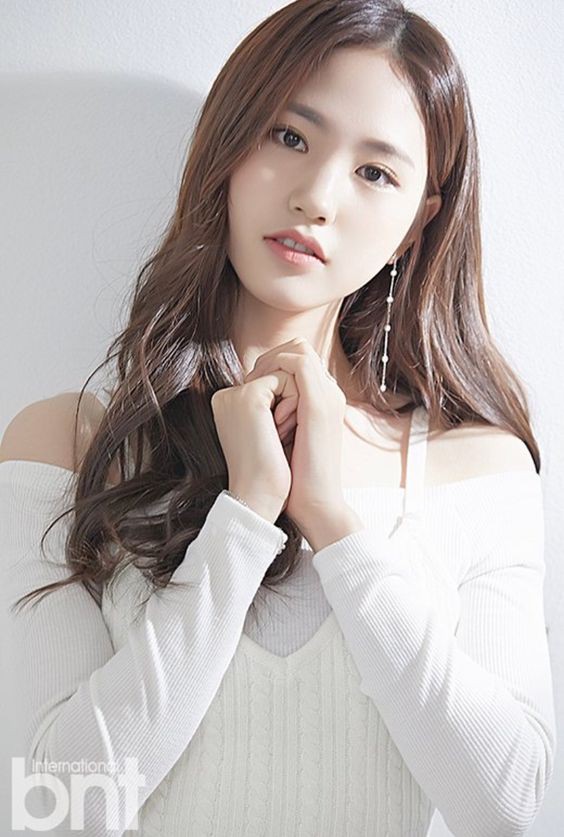 D&agrave;n idol nữ sinh năm 2001 đang l&agrave;m khuynh đảo Kpop: T&agrave;i năng v&agrave; nhan sắc qu&aacute; đỉnh nhưng Big3 chỉ c&oacute; 1 đại diện - Ảnh 34.