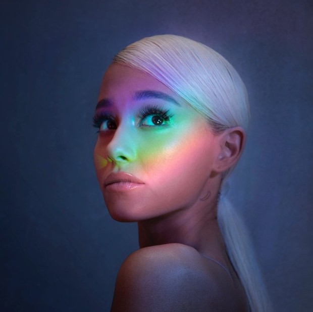 Sự thật bất ngờ về số lần thắng giải tại Billboard Music Awards của Ariana Grande - Ảnh 2.