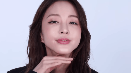 Han Ye Seul làm clip dạy makeup nhưng mặt mộc xuất sắc mới là điều chiếm spotlight - Ảnh 7.