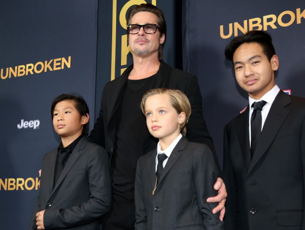 Ly hôn Brad Pitt chưa xong, Angelina Jolie đã dính phải tin đồn hẹn hò lén lút cùng đối tượng cũ - Ảnh 3.