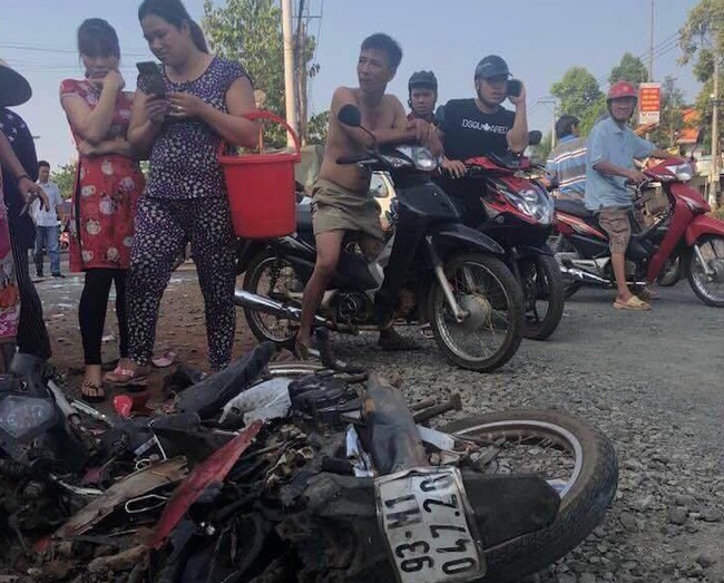 Bình Phước: Xe tải tông một loạt người đi xe máy, một phụ nữ chết thảm - Ảnh 1.