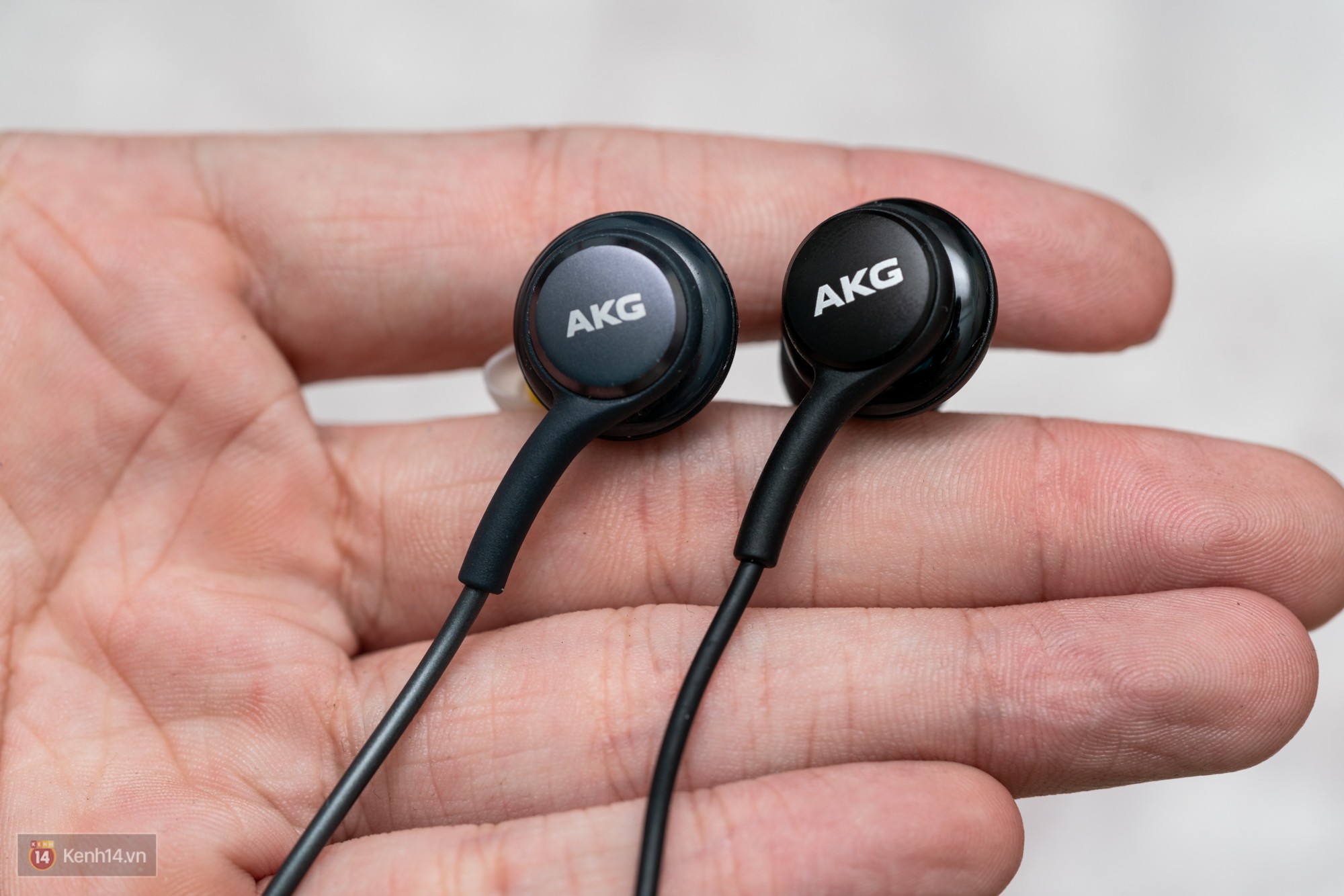 Trải nghiệm 1 tuần sử dụng Samsung Galaxy S10e - Bản mẫu ho&agrave;n hảo cho smartphone nhỏ gọn? - Ảnh 8.